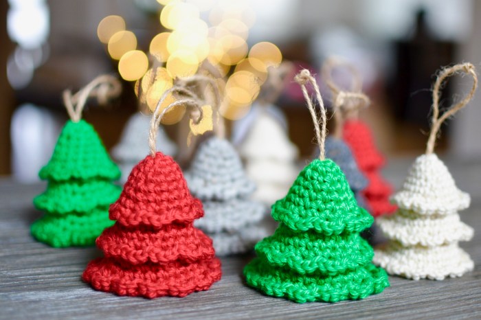 Ornaments tree rustic crochet christmas patterns pattern quick holiday trees ornament decorations gift make along heart red keke grace tutorial