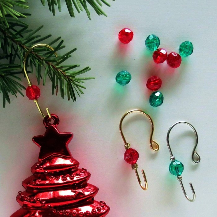 Christmas tree ornament hooks hangers